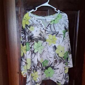 Alfred Dunner Lime Green & White Floral V-Neck Tunic